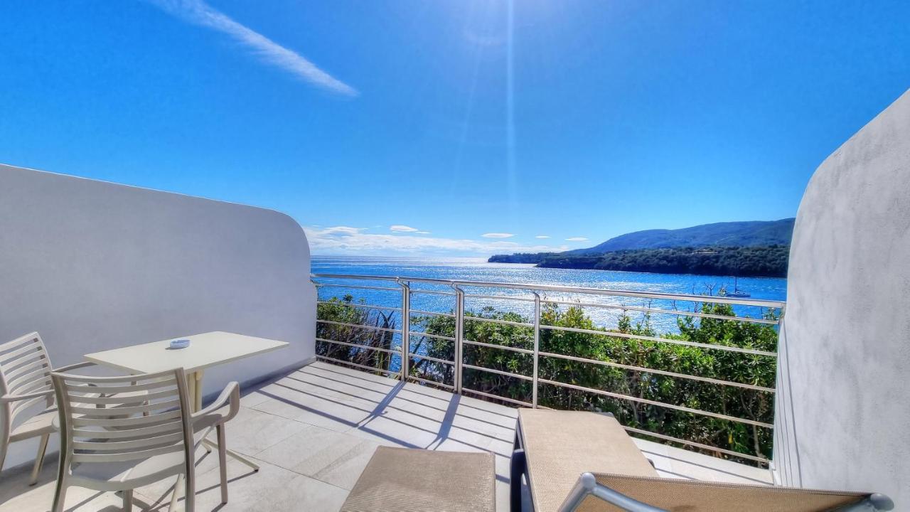 Hotel Plaza Porto Azzurro Exteriér fotografie