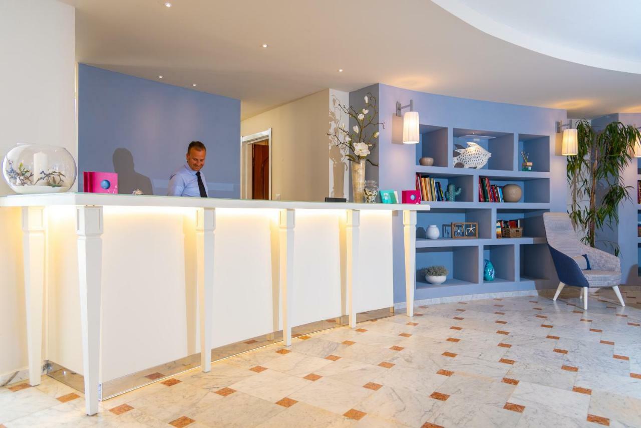 Hotel Plaza Porto Azzurro Exteriér fotografie