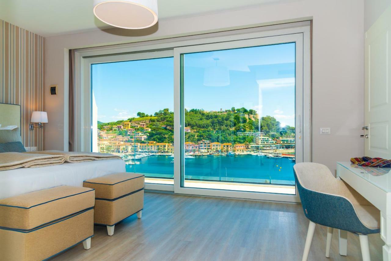 Hotel Plaza Porto Azzurro Exteriér fotografie